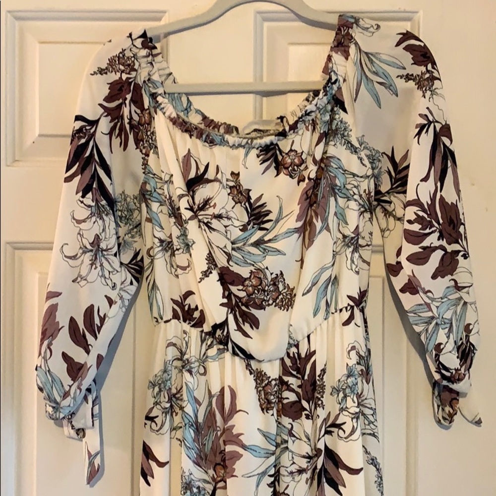Gorgeous floral maxi size small